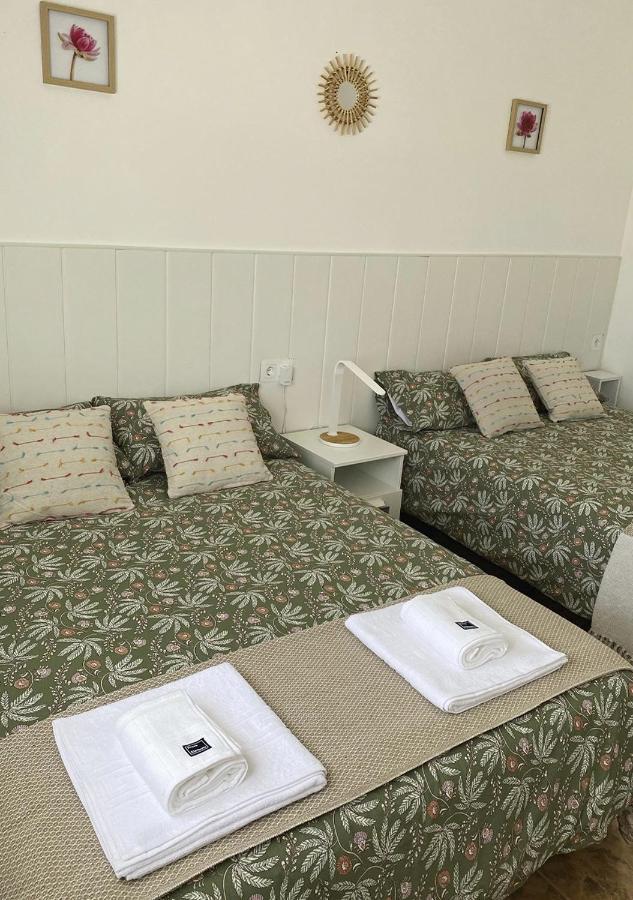 Casa Con Piscina, Villa Alarilla Fuentiduena de Tajo ภายนอก รูปภาพ